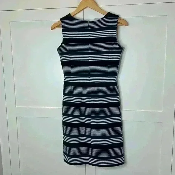 Madewell Gallerist Ponte V-Neck Dress Size XS - Picture 8 of 14